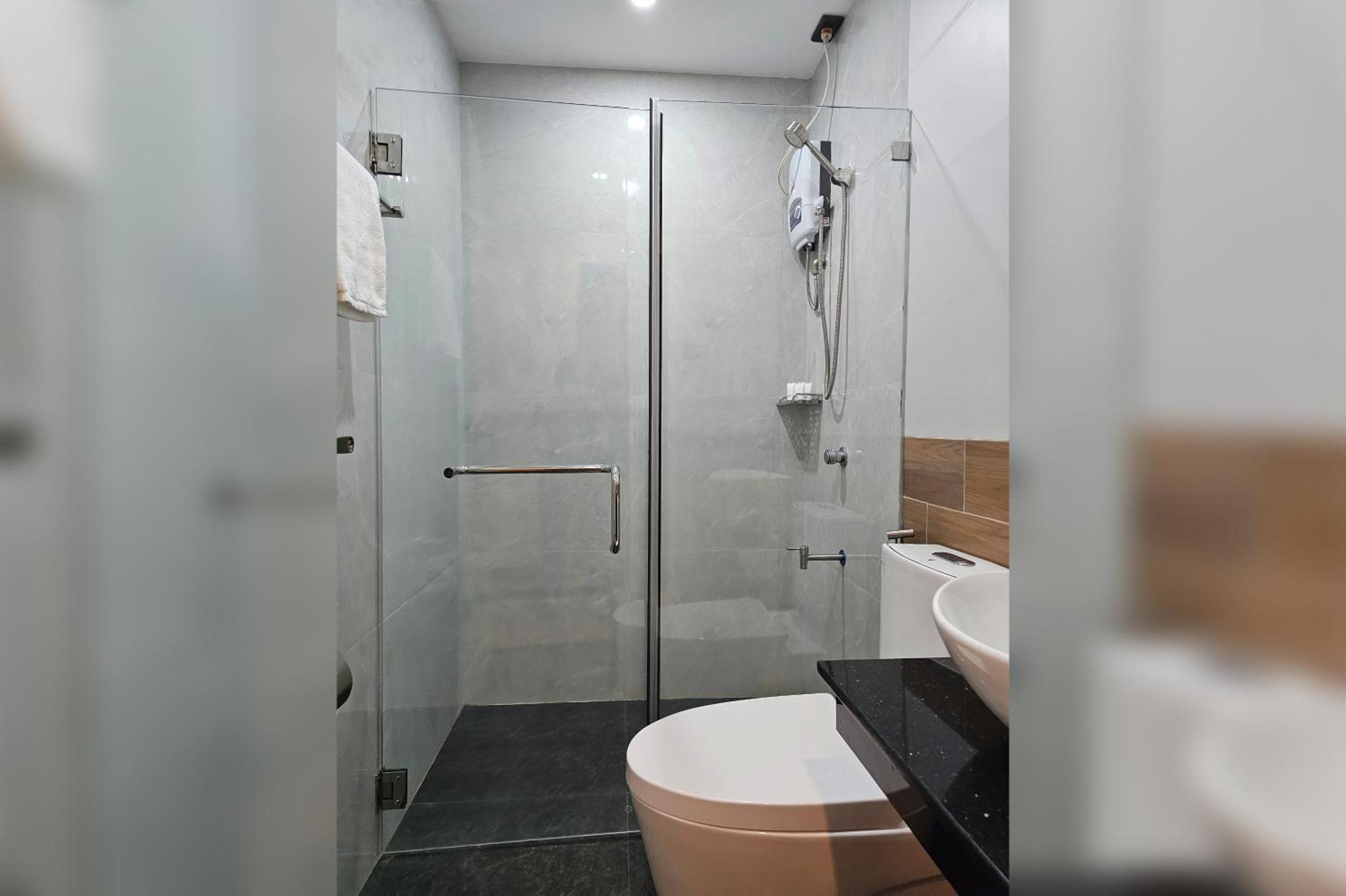Blue Harbor Hotel Calapan Екстериор снимка