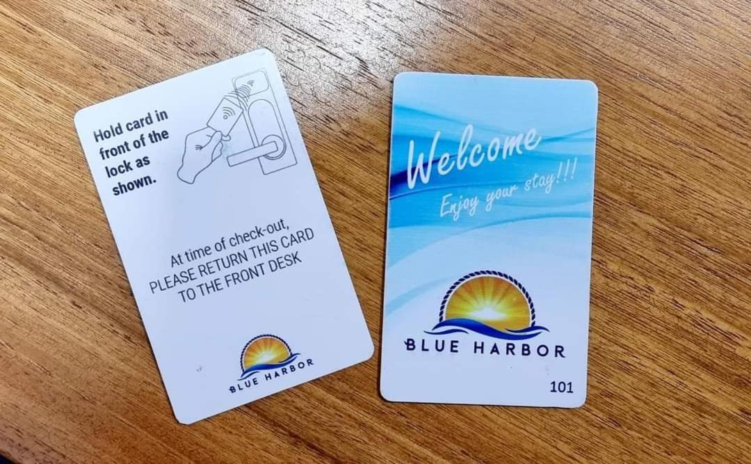 Blue Harbor Hotel Calapan Екстериор снимка