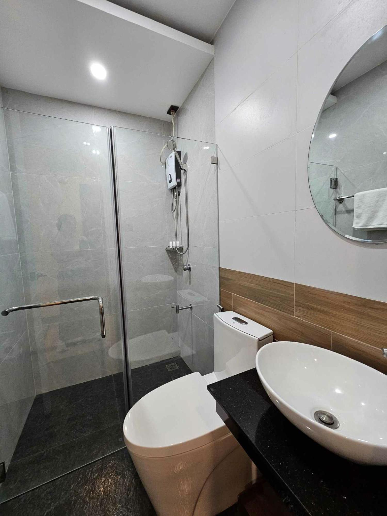Blue Harbor Hotel Calapan Екстериор снимка